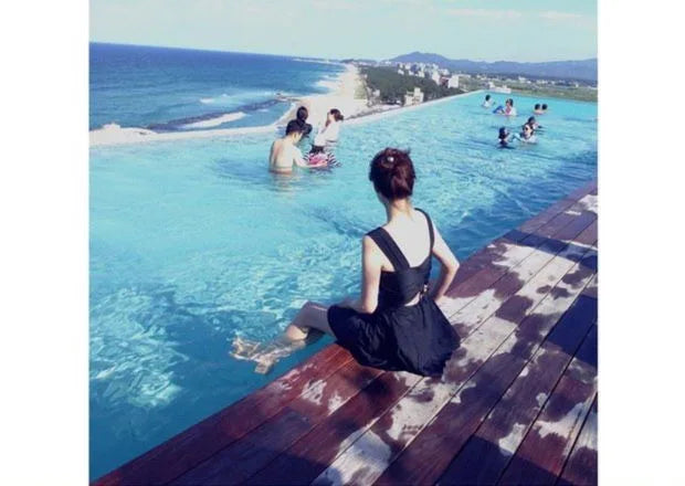 New One-piece Swimsuit for Women, Covering The Belly and Slimming Down, Gathering Sexy Seaside Swimsuits, Soaking in Hot Springs