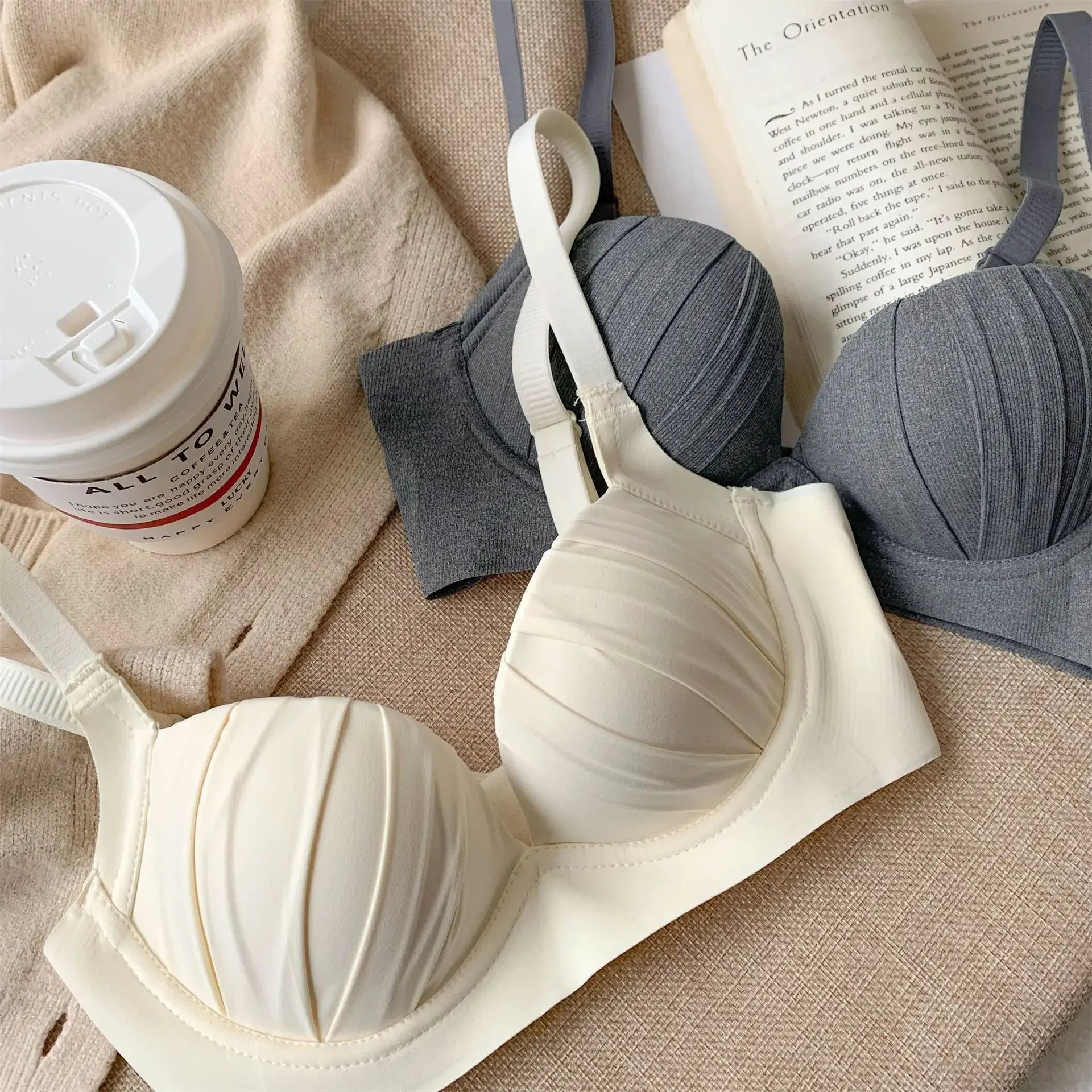 2024 New Pleated Bras Push Up Bra Small Chest No Steel Ring Wirelss Soft Bra Solid Color Sweet Seamless Bra