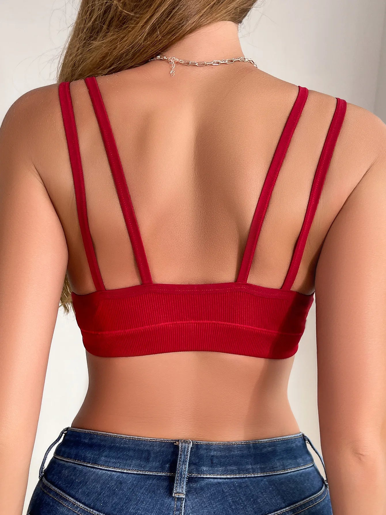 Simple Seamless Ribbed Women Sexy Bras Elegant Yoga Wireless Bra Sexy Lingerie Backless Fashion Solid Soft Women Underwear