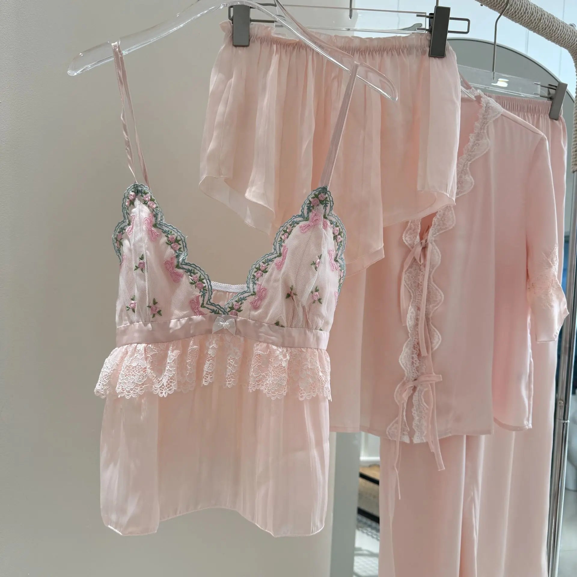 2025 Summer New Pajamas Lingerie Set Sexy Sweet Lace Trim Cami Shorts Shirt Pants Rayon Home Clothes Loungewear Nightwear