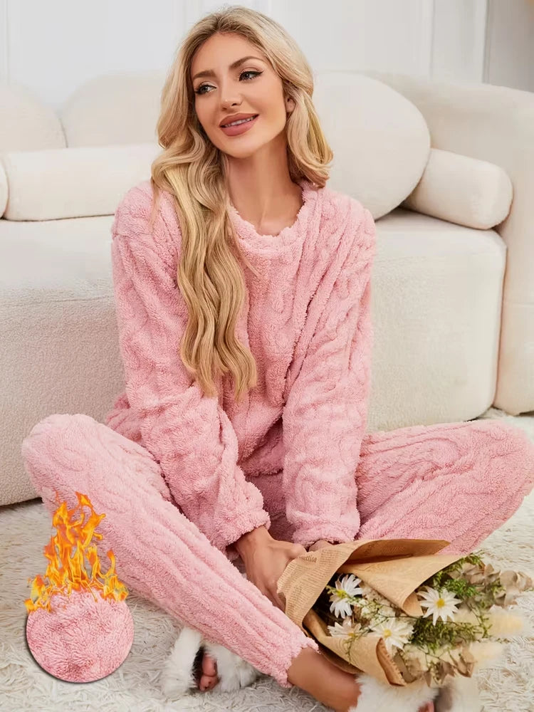 Two-Piece Autumn and Winter Pajama Set with Fleece Lining, Thick Coral Velvet Home Wear, Fashionable Warm Long-Sleeve Pants Sets