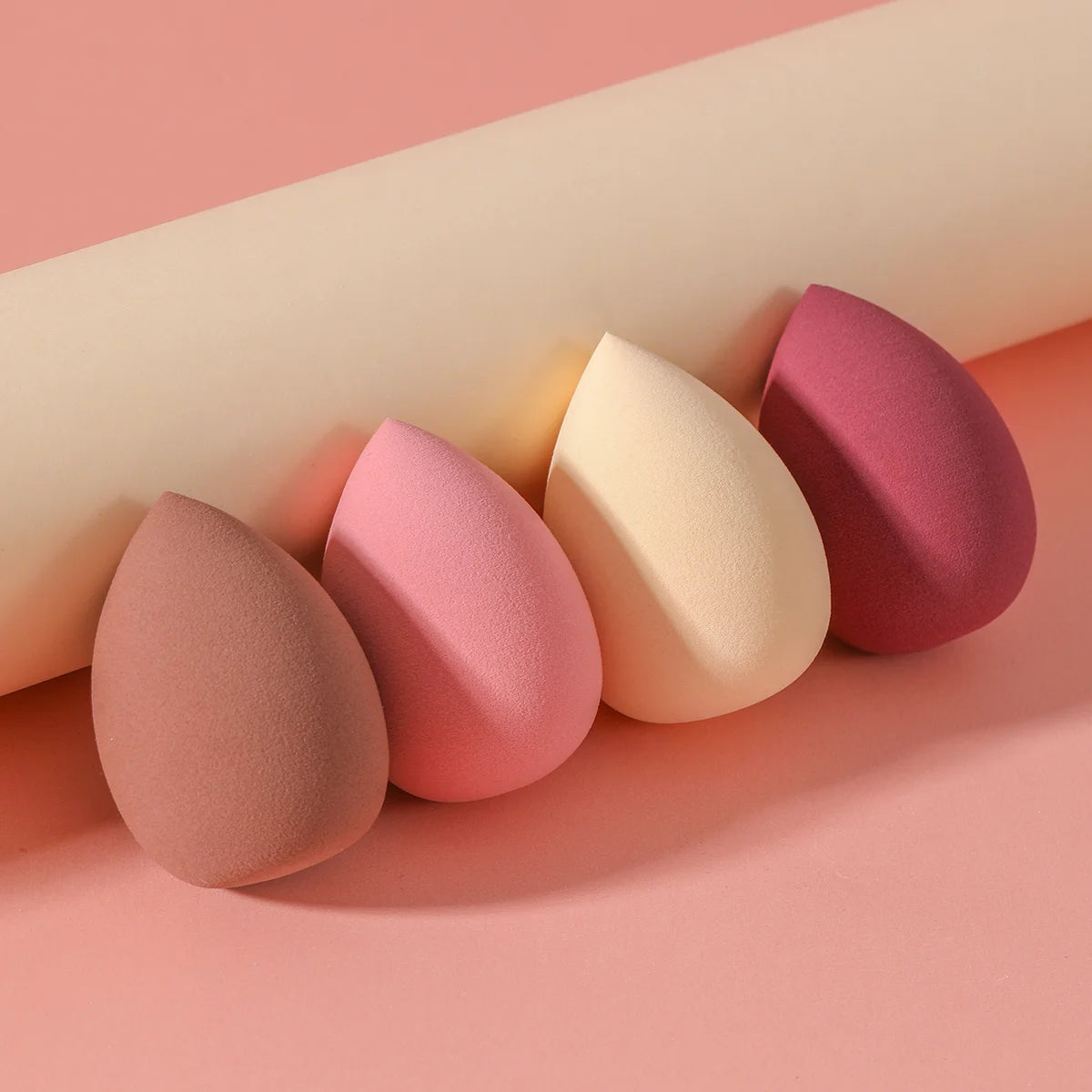 4 Pcs Beauty Egg Makeup Sponge Blenders Beauty Sponges Foundation Applicator