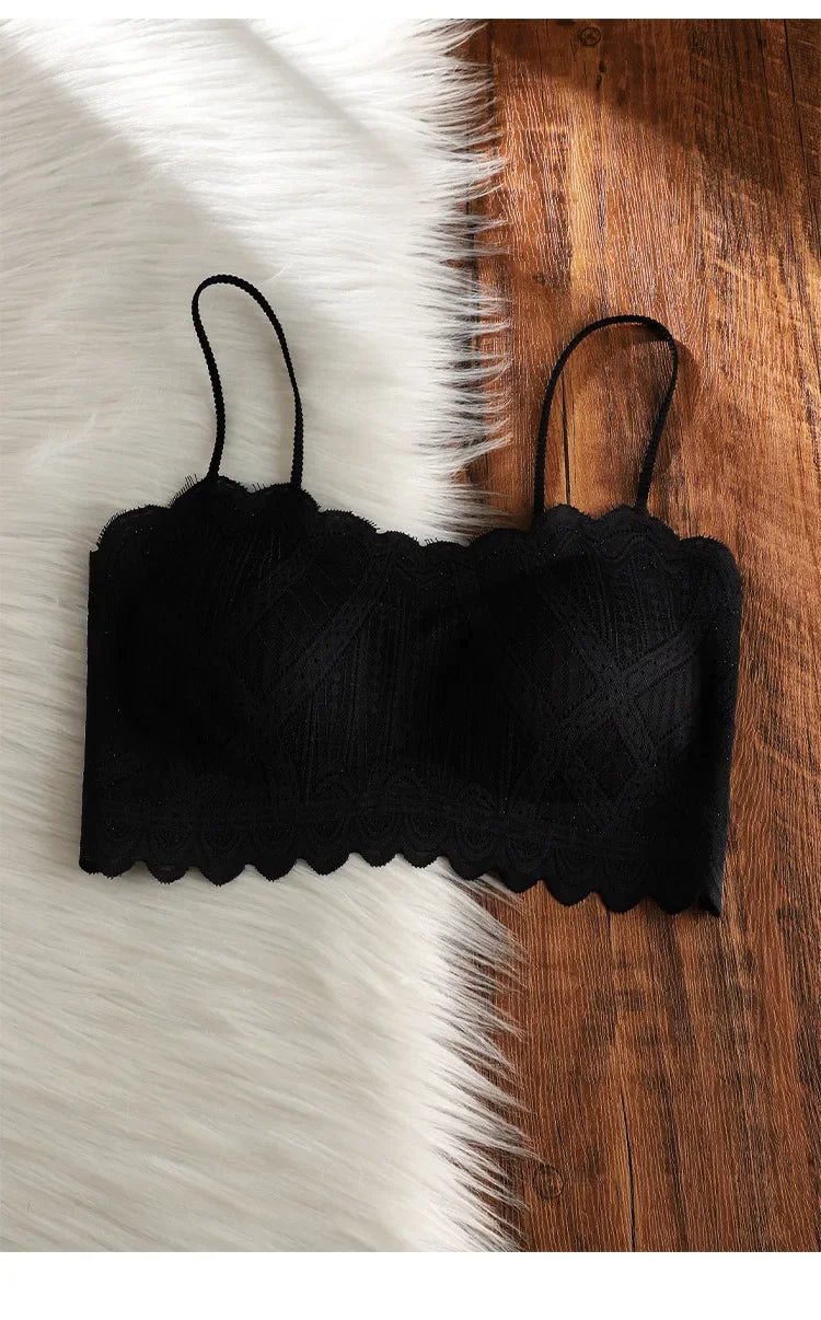 Seamless lace backrest lingerie one-piece with chest pads and a strapless ice silk strappy bra wrapped around the chest