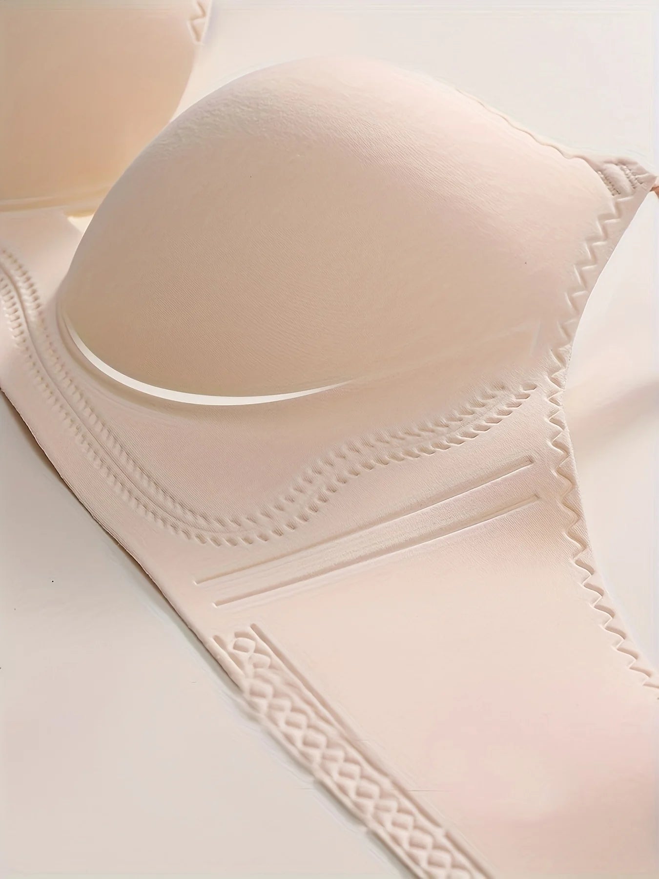 3D Cup Bra - Q-Soft & Plump Push-Up One-Piece Perfect for Small Busts Moulded Round Cup