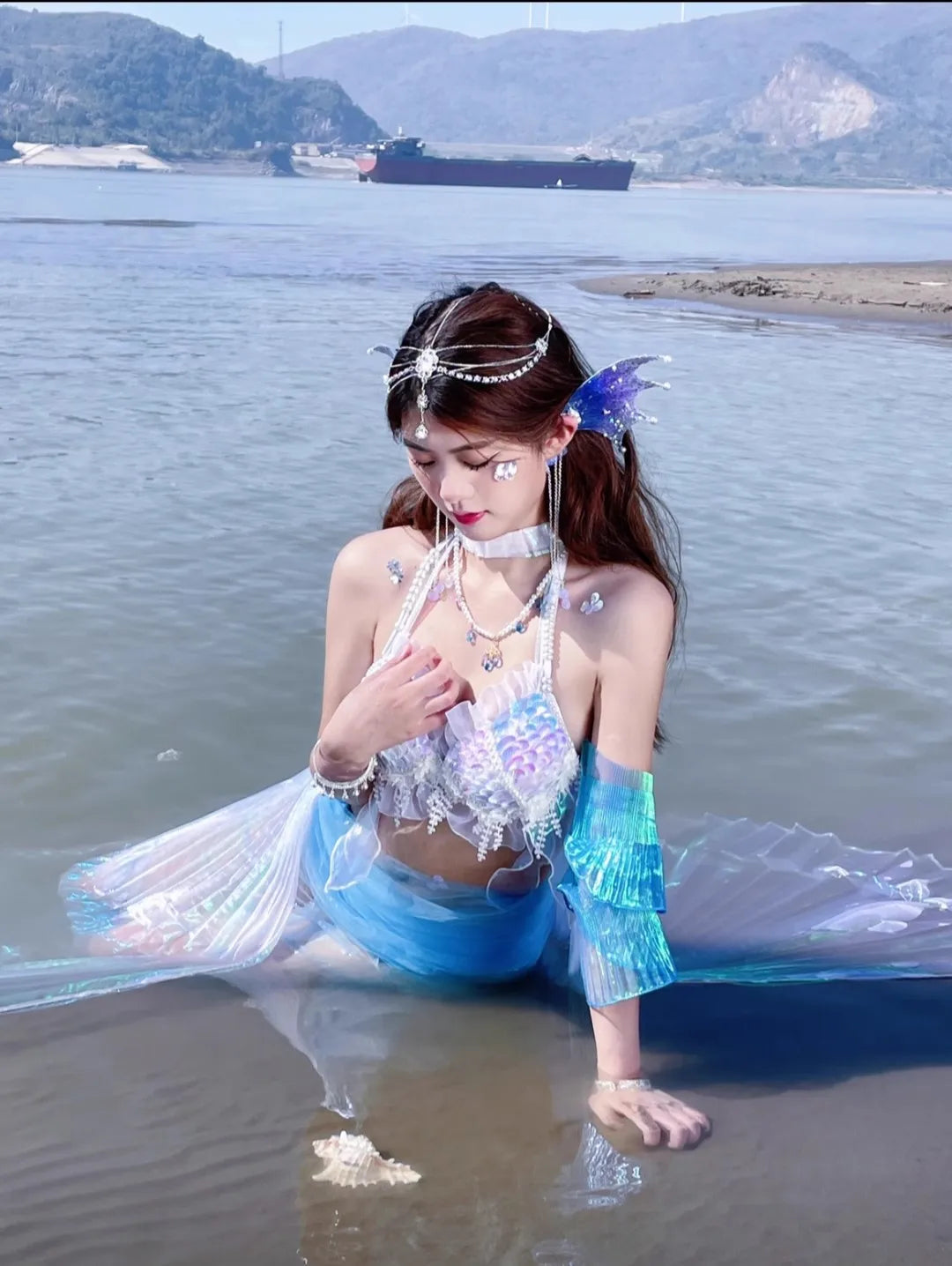 Super Beautiful Mermaid Bikini Sequin Bra Summer Swimming Free Diving Cosplay Mermaid Bra Oceanarium Bar Performance Clothing