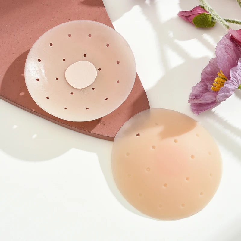Women Breathable Silicone Nipple Cover Hollow Out Breast Petal Strapless Bras Summer Invisible Intimates Boob Pads With Box