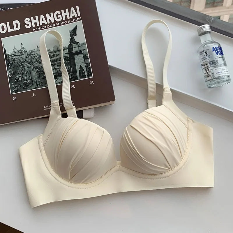 2026 New Pleated Bras Push Up Bra Small Chest No Steel Ring Wirelss Soft Bra Solid Color Sweet Seamless Bra