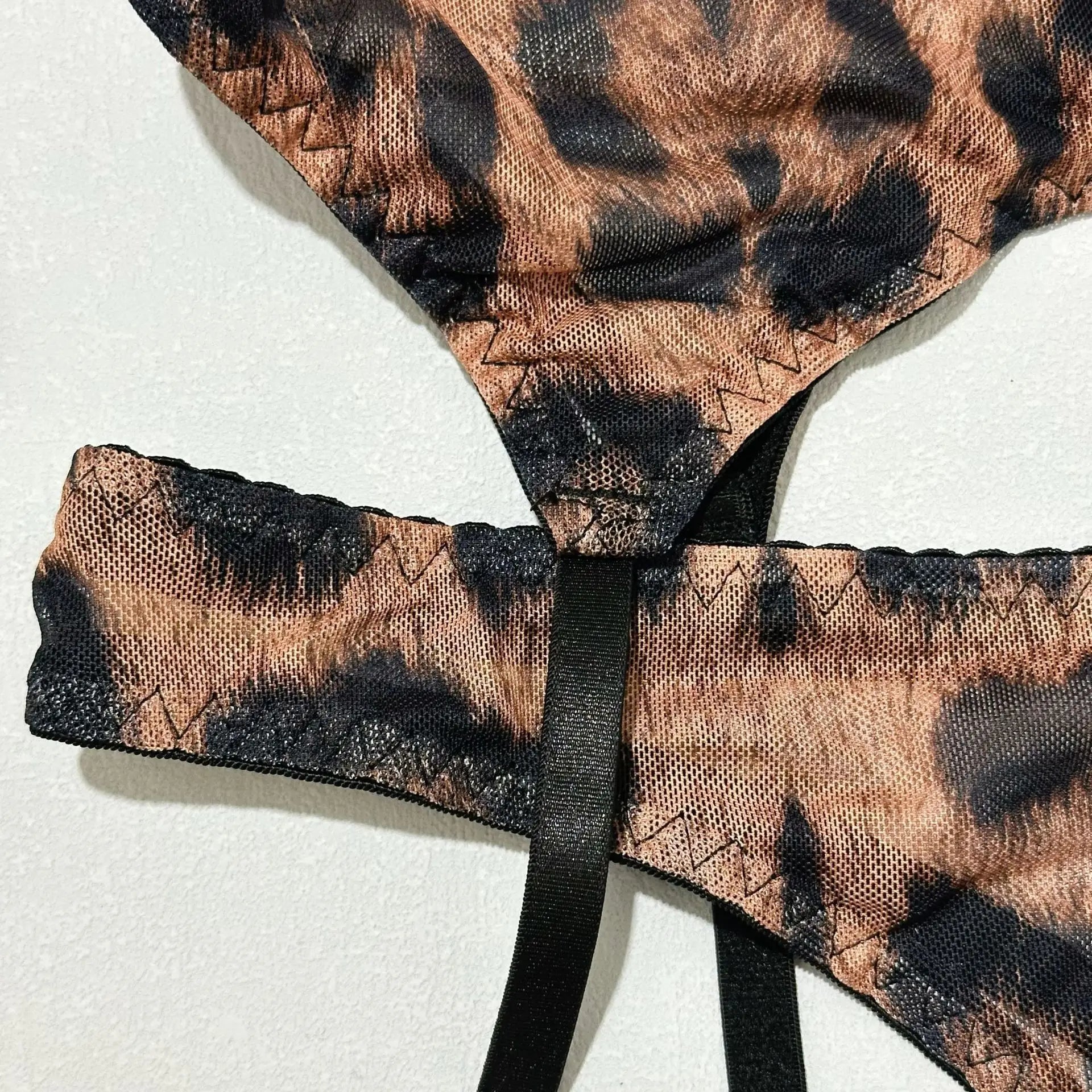 5Pcs Leopard Lingerie Set With Garter Belt Stockings Gloves Mesh Bra and Panty Set Strappy Underwear Erotic Costume For Women