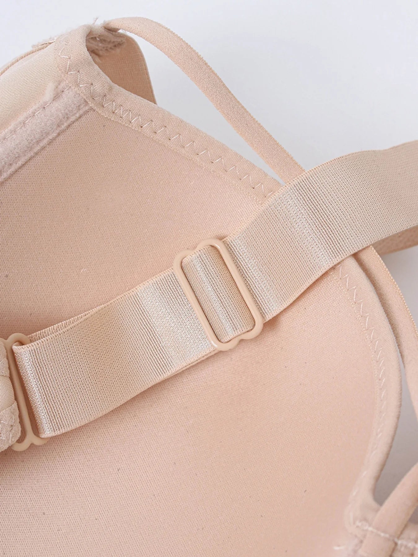European and American lace bras, comfortable and breathable bras with steel rims, sexy women's bras