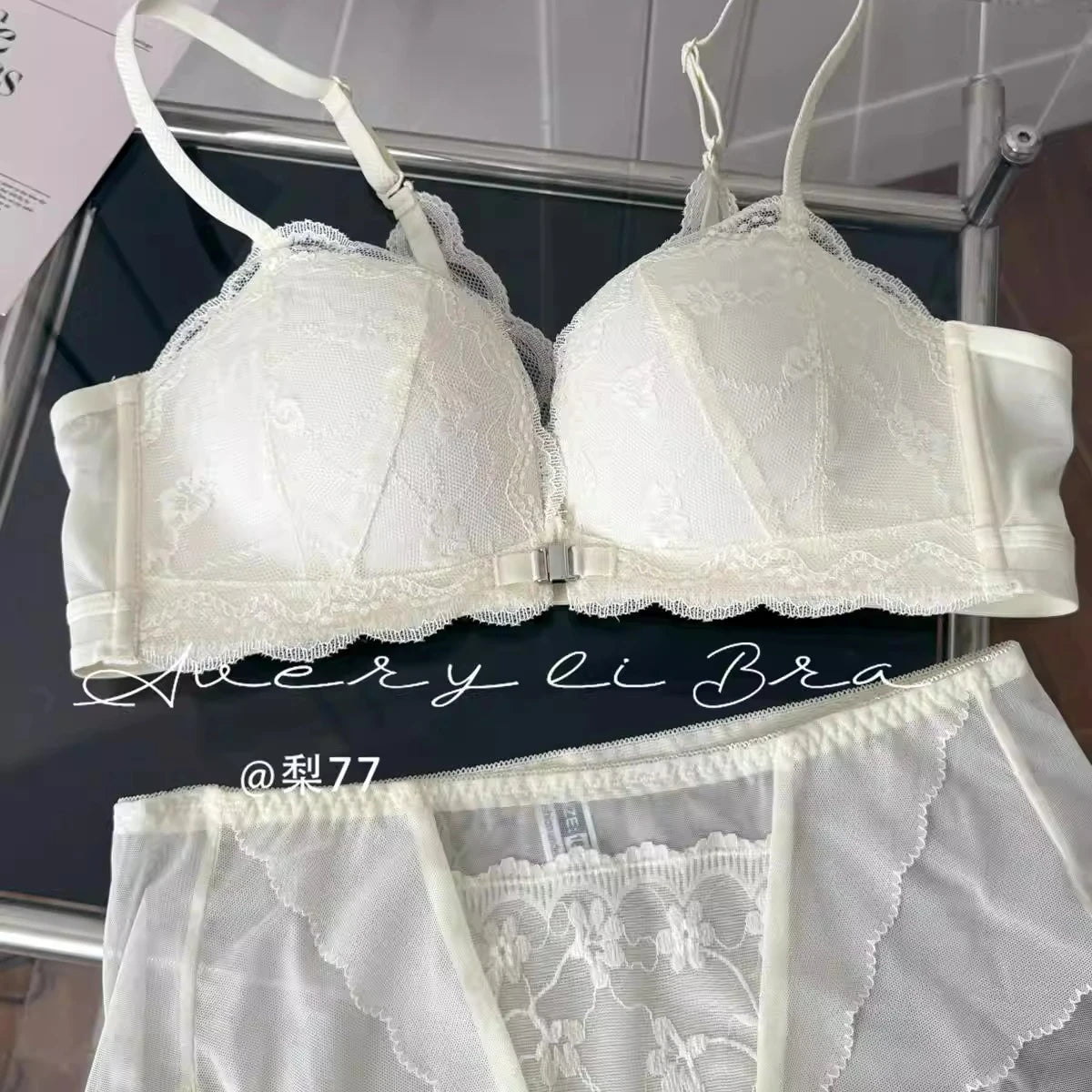 Women's Front Closure Bras Small Boobs Push Up Sexy French Lace Backless Anti Droop Side Smoothing Bandeau T-Shirt Bra